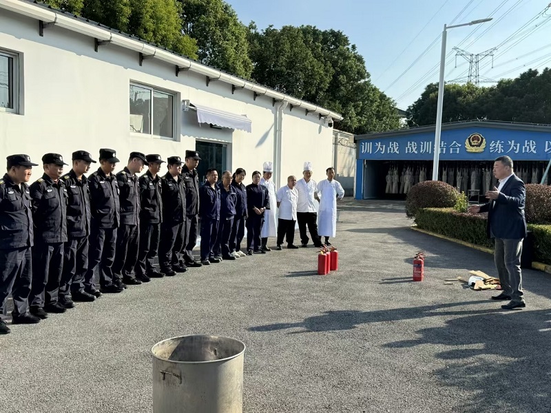 消防演練現(xiàn)場講解_百強(qiáng)物業(yè)公司