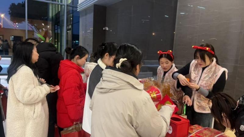 年貨節(jié)活動進(jìn)行時_上海一級資質(zhì)物業(yè)公司